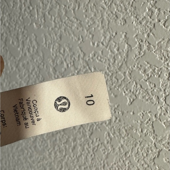 Lululemon black define jacket - Picture 4 of 4